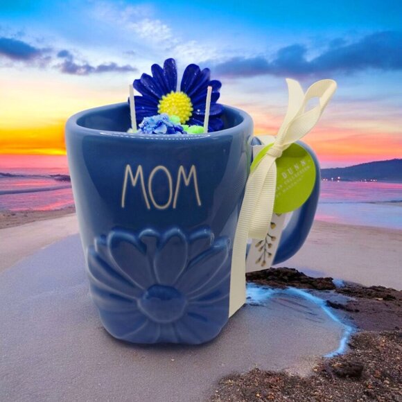 Rae Dunn ✦ MOM Blue Ceramic Mug Candle ✦ Rosemary Lavender Chamomile 16oz NWT - Picture 4 of 10